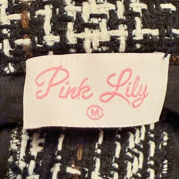 Pink Lily Call On You Black Plaid Lined High Waisted Shorts Size Medium‎ NWOT - Picture 7 of 10